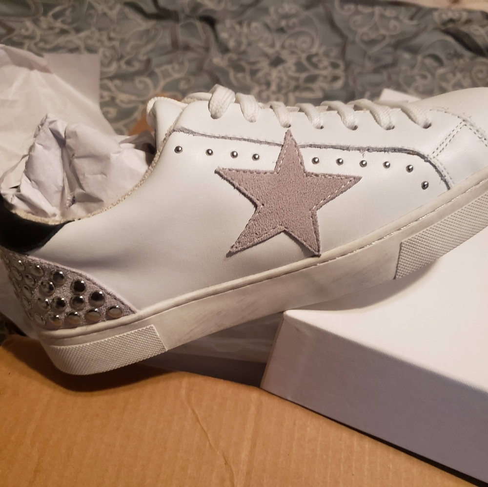 Steve Madden Sneakers with Box
